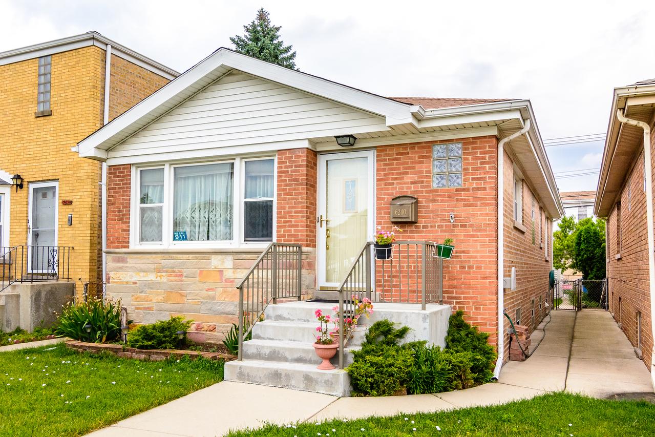 6240 W Gunnison St., Chicago, IL 60630
