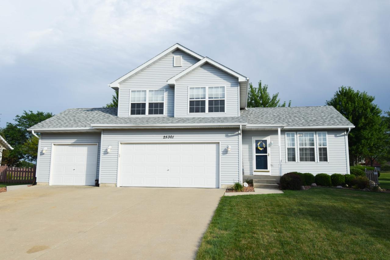 25301 W Brookfield Ln., Channahon, IL 60410