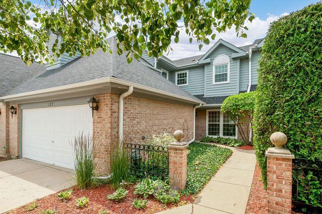 327 Wentworth Cir., Bloomingdale, IL 60108