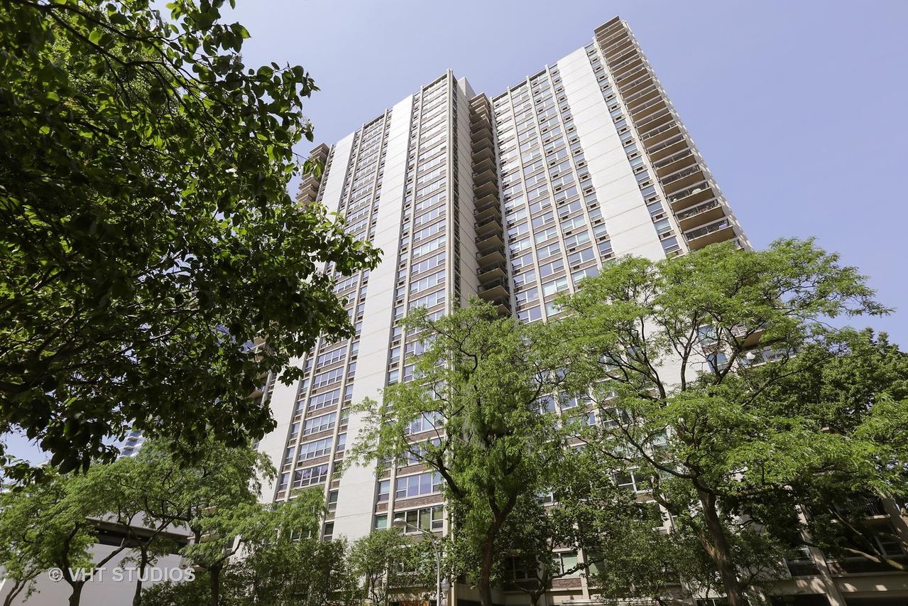 1255 N Sandburg Ter. #2010E, Chicago, IL 60610
