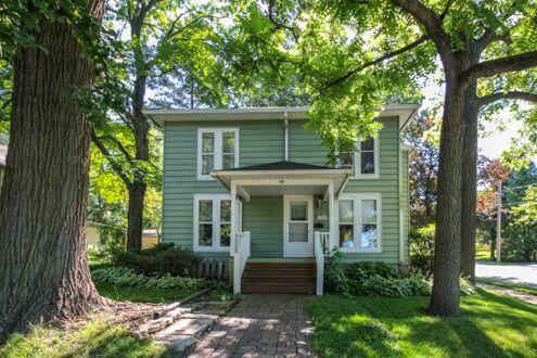 39 Crissey Ave., Geneva, IL 60134
