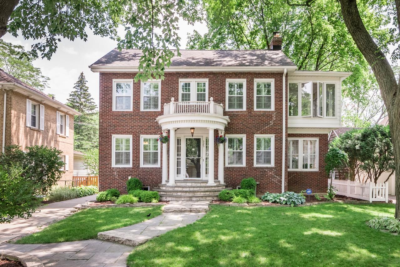 325 S Edgewood Ave., La Grange, IL 60525