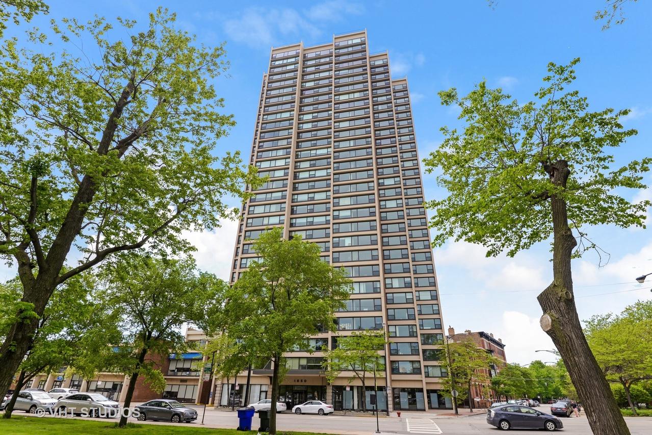 1850 N Clark St. #2803, Chicago, IL 60614