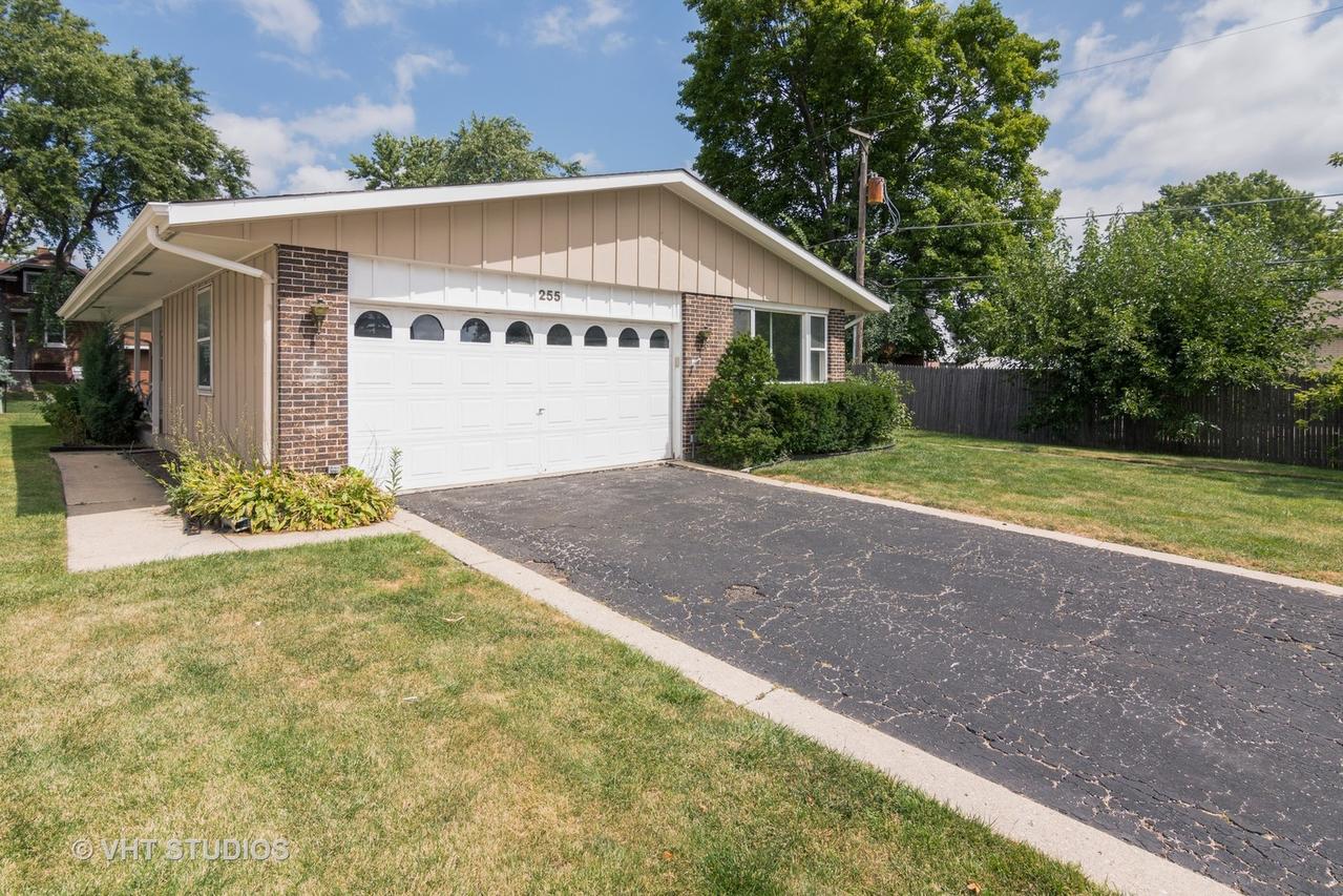 255 Shannon Ct., Des Plaines, IL 60016