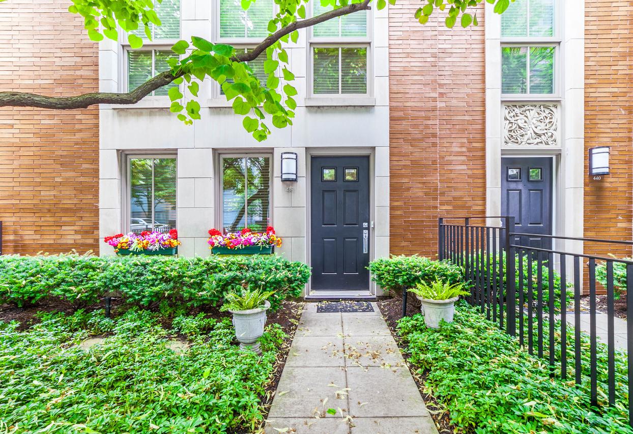 438 E North Water St., Chicago, IL 60611