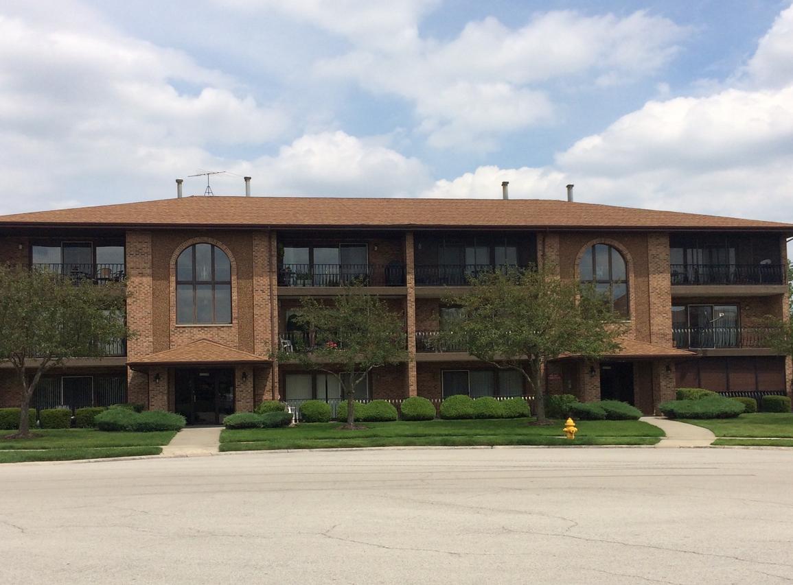 11109 Heritage Dr. #1C, Palos Hills, IL 60465