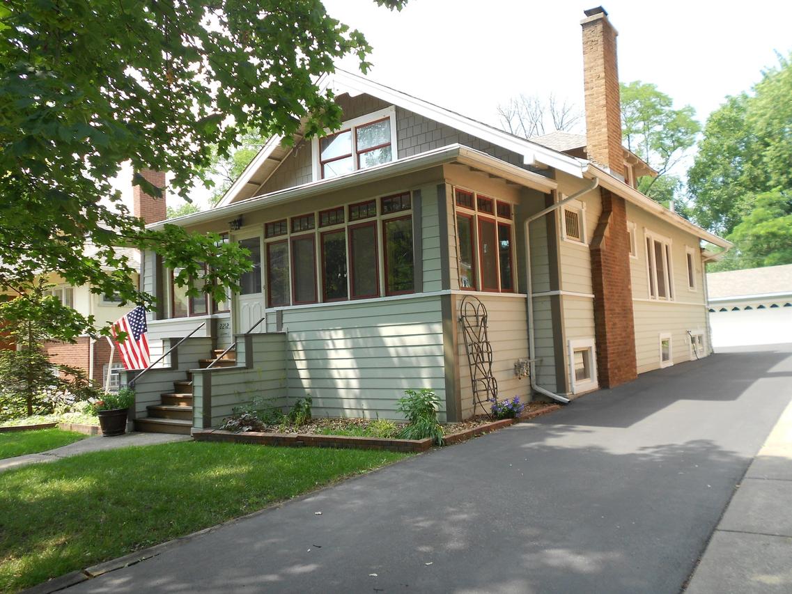2212 W 110th St., Chicago, IL 60643