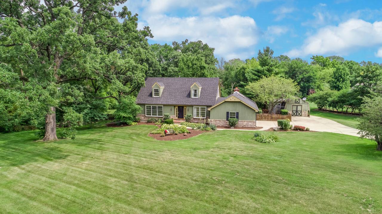 33 Ponderosa Dr., Yorkville, IL 60560