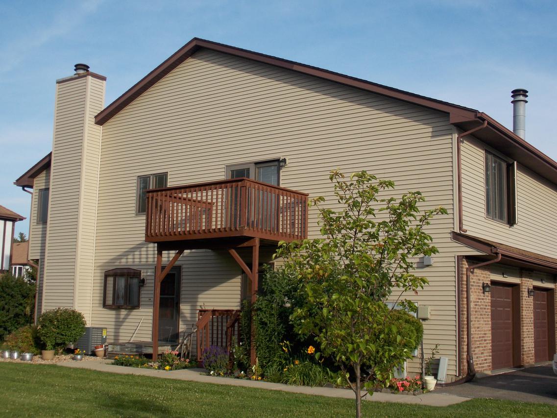 1802 Kennicott Ct., Sycamore, IL 60178