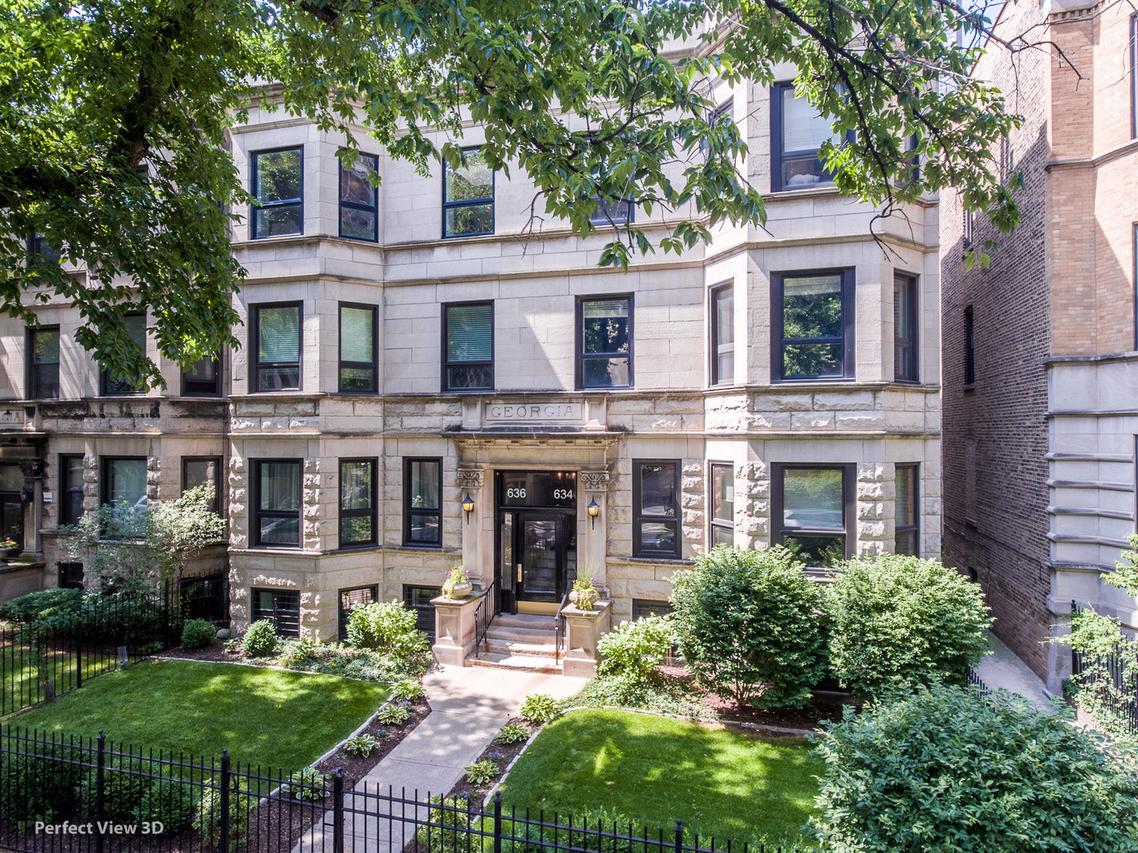 636 W Grace St. #3W, Chicago, IL 60613