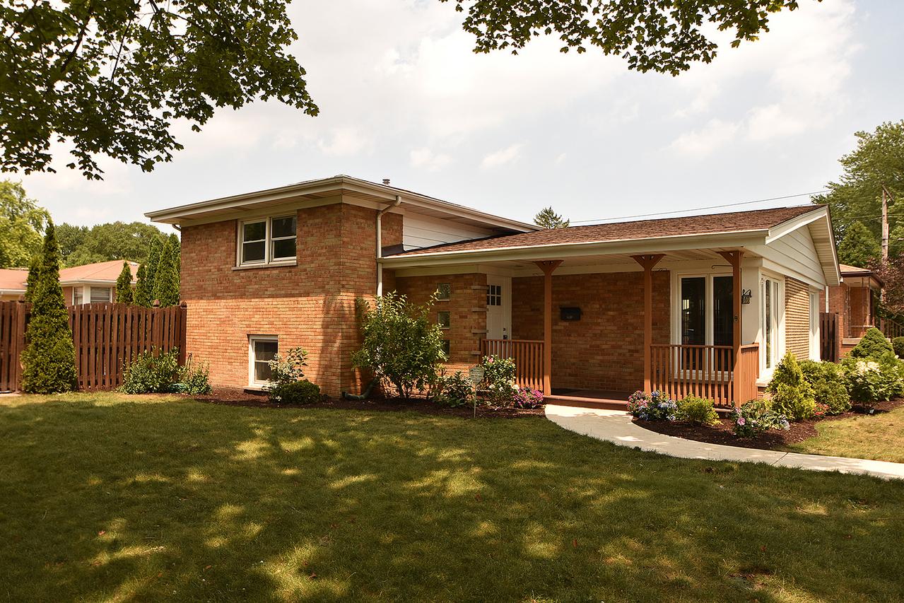 5016 W 107th St., Oak Lawn, IL 60453