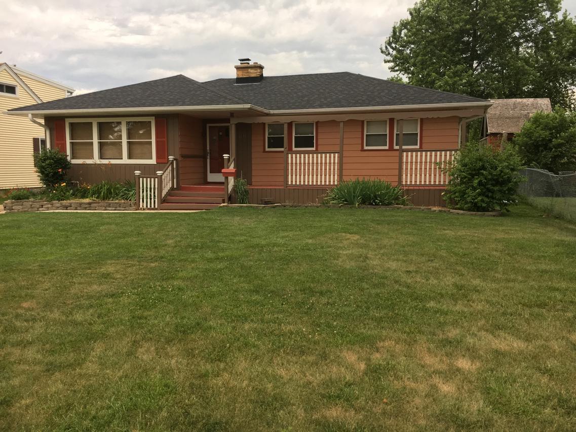1111 Elliott Ave., Aurora, IL 60505