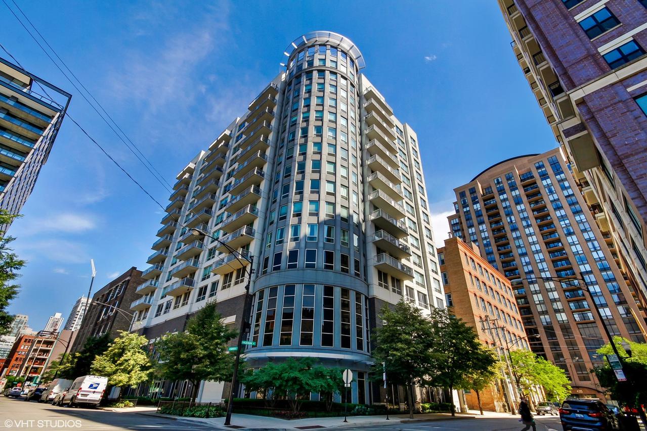 421 W Huron St. #1107, Chicago, IL 60654
