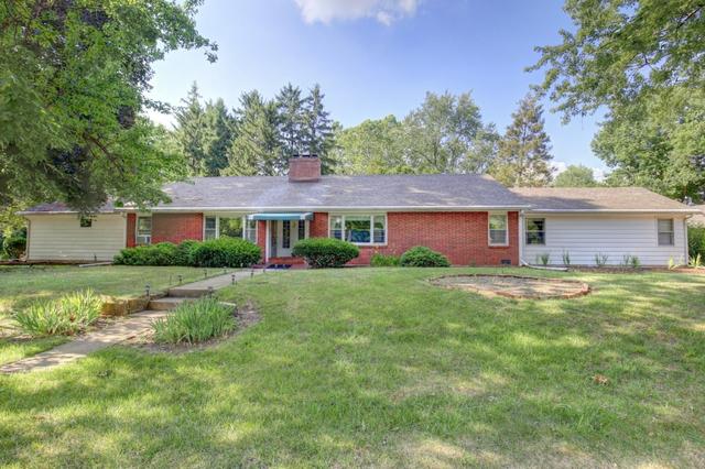 612 Ventura Rd., Champaign, IL 61820