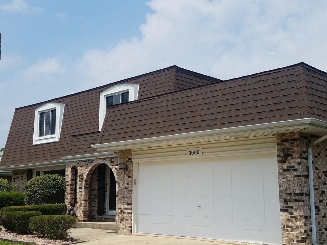 3000 Hillside Ln., Darien, IL 60561
