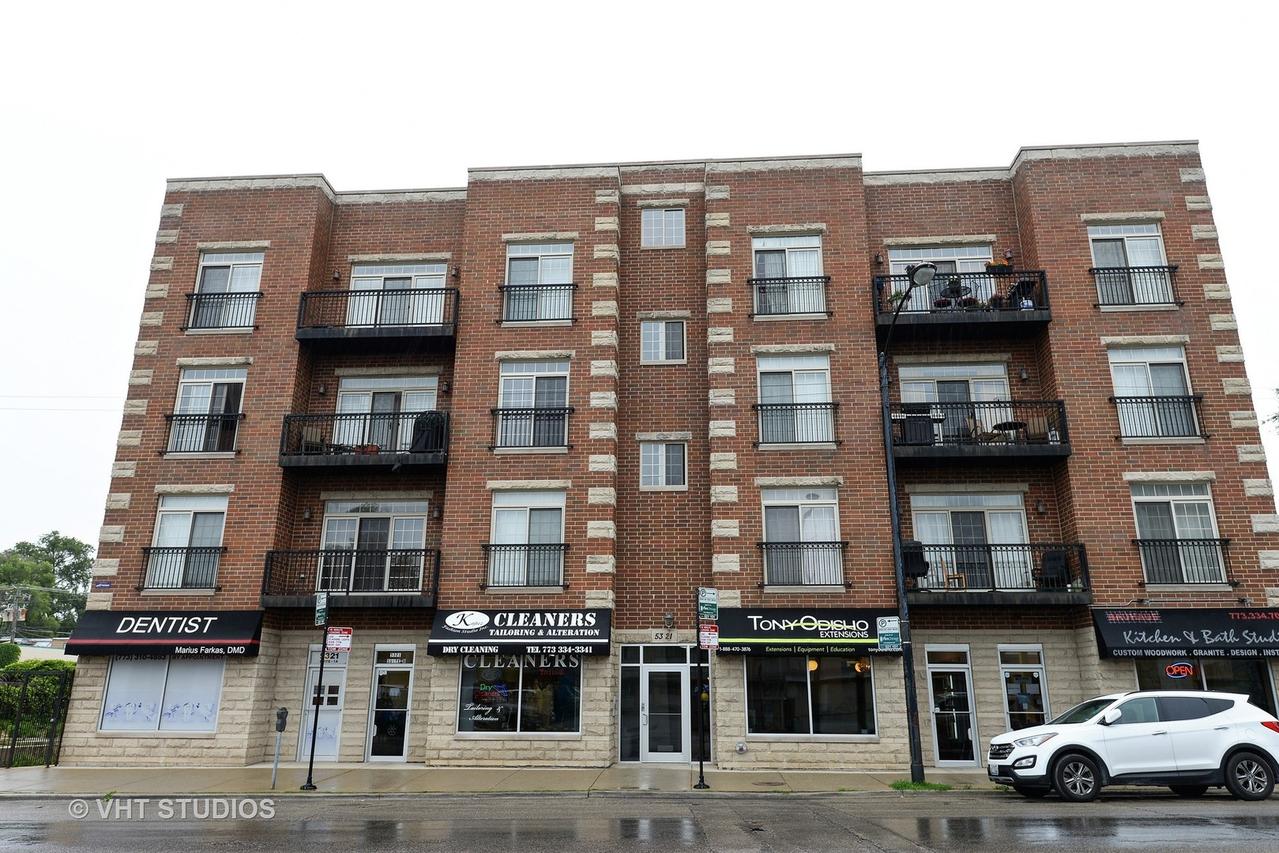 5321 N Lincoln Ave. #4B, Chicago, IL 60625
