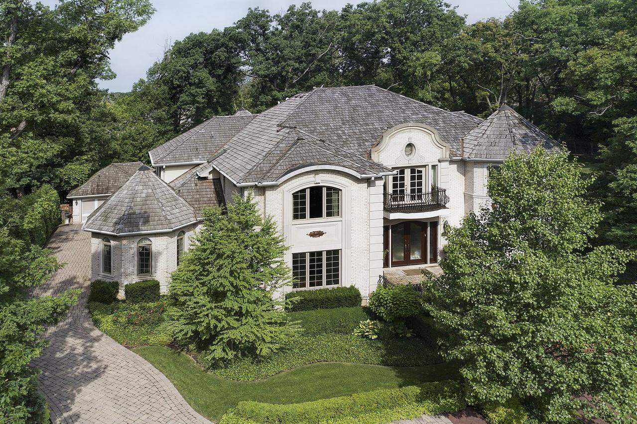 1450 Grant Rd., Northbrook, IL 60062