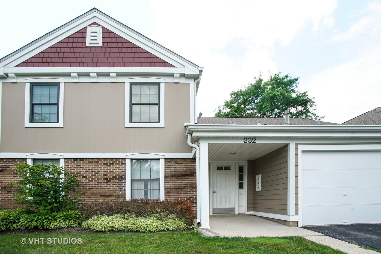 232 Driftwood Ln. #D2, Schaumburg, IL 60193