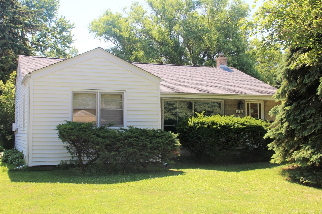 1341 Webster Ln., Des Plaines, IL 60018