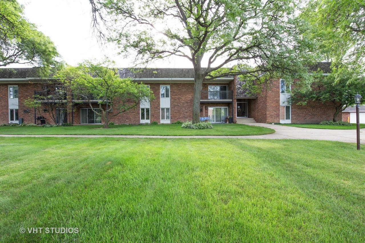 4043 Saratoga Ave. #D-105, Downers Grove, IL 60515