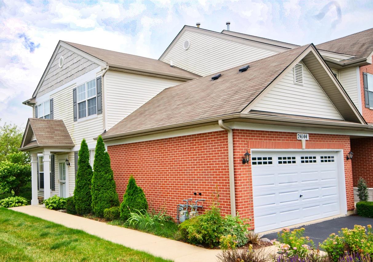 24144 Walnut Cir., Plainfield, IL 60585