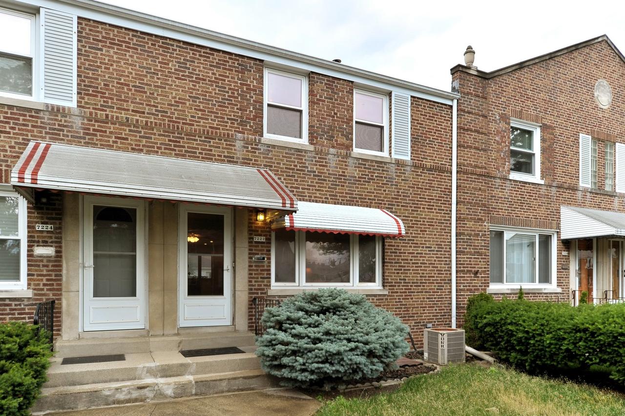 7222 W Balmoral Ave., Chicago, IL 60656