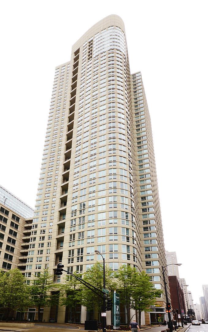 345 N Lasalle Blvd. #3204, Chicago, IL 60654