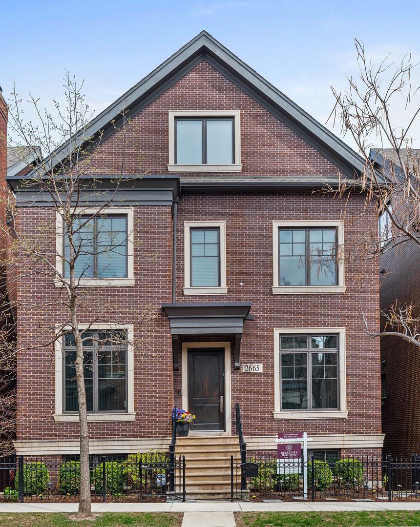 2665 N Hartland Ct., Chicago, IL 60614