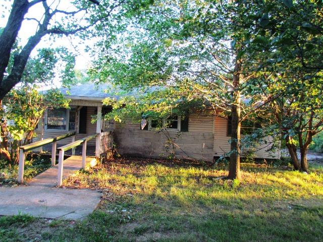 2202 Illinois Hwy 15, Fairfield, IL 62837