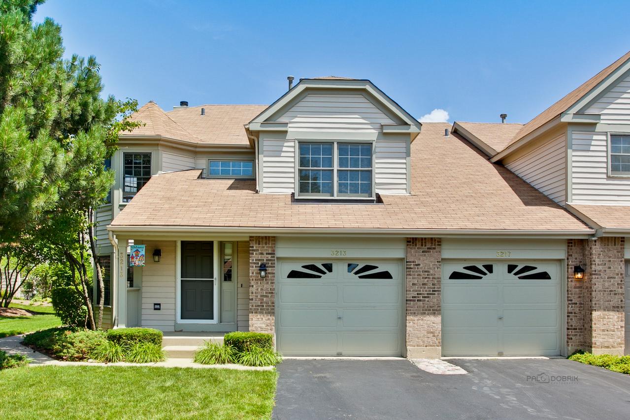 3217 N Daniels Ct. #1101, Arlington Heights, IL 60004