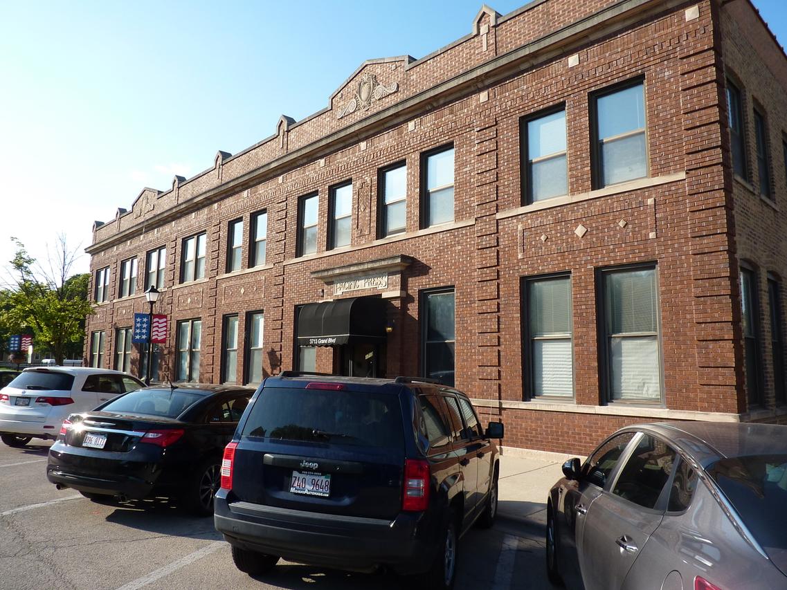 3713 Grand Blvd. #5-15, Brookfield, IL 60513