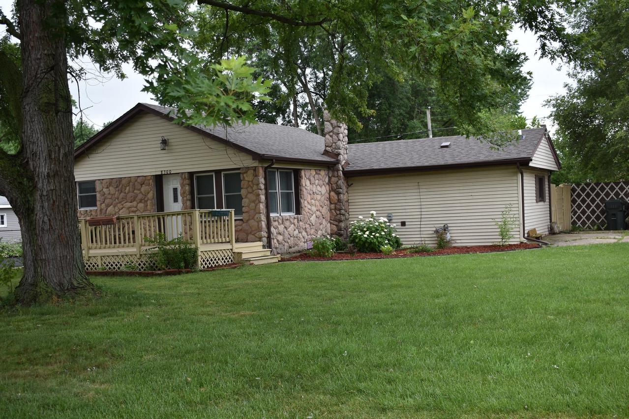8300 S 82nd Ave., Justice, IL 60458