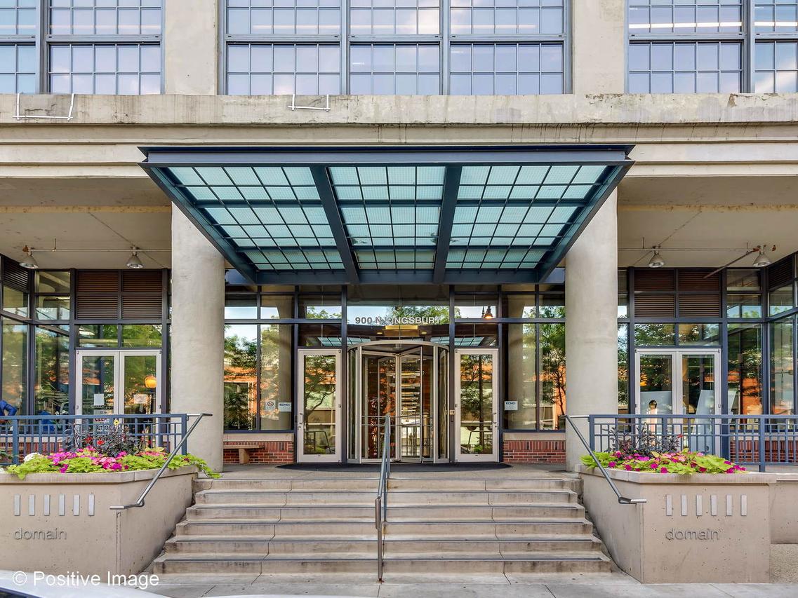 900 N Kingsbury St. #1112, Chicago, IL 60610