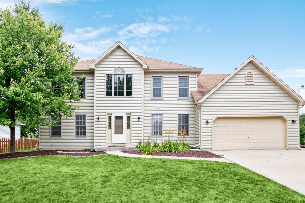 1432 Clear Dr., Bolingbrook, IL 60490