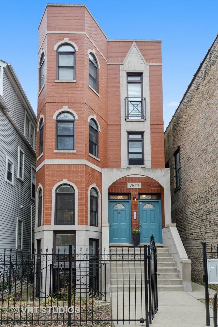 1955 W Melrose St. #1, Chicago, IL 60657