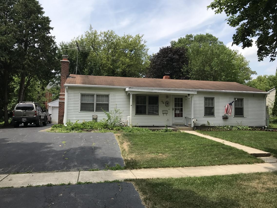 44 Briar Ln., Geneva, IL 60134