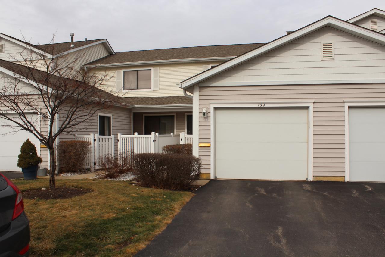 734 Sunfish Point, Schaumburg, IL 60194