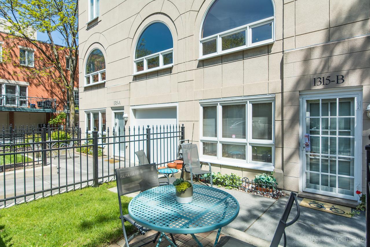 1315 S Plymouth Ct. #B, Chicago, IL 60605