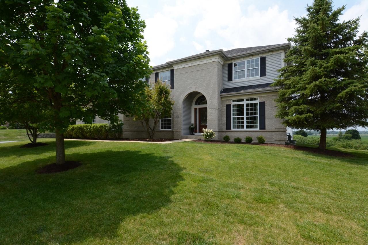 390 Willowbrook Way, Geneva, IL 60134