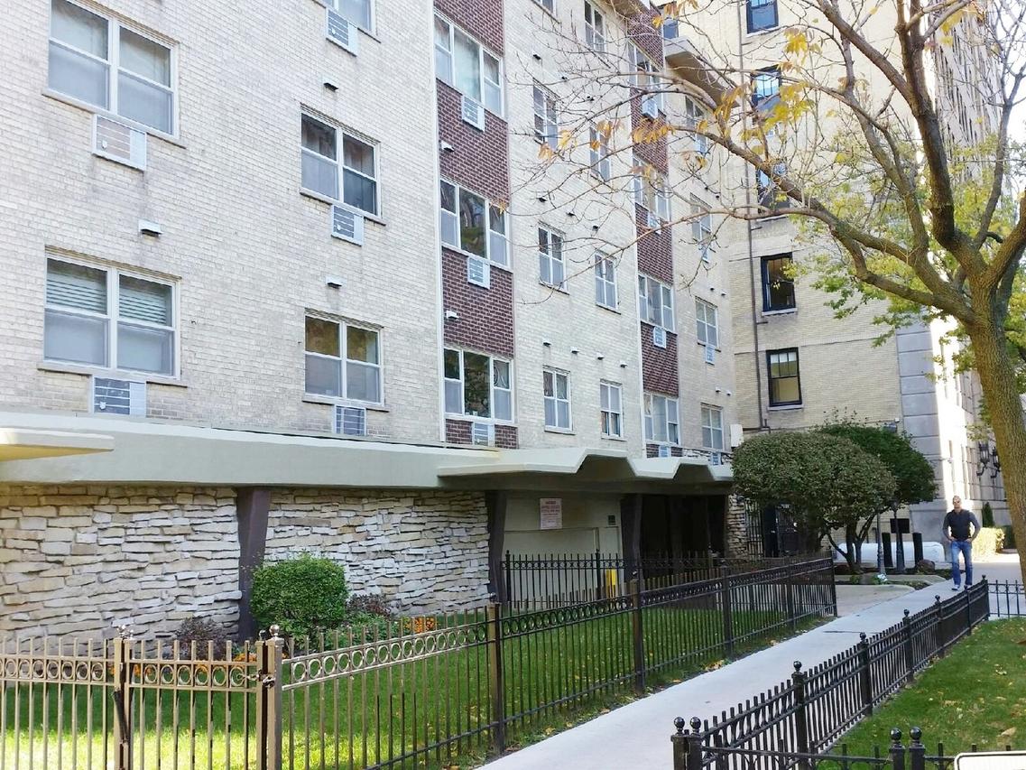 420 W Aldine Ave. #229, Chicago, IL 60657