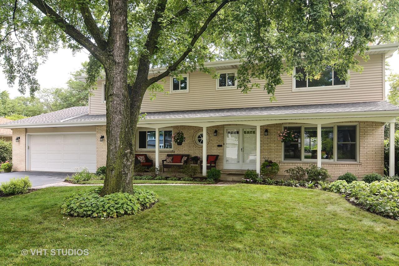 1747 Larkdale Rd., Northbrook, IL 60062