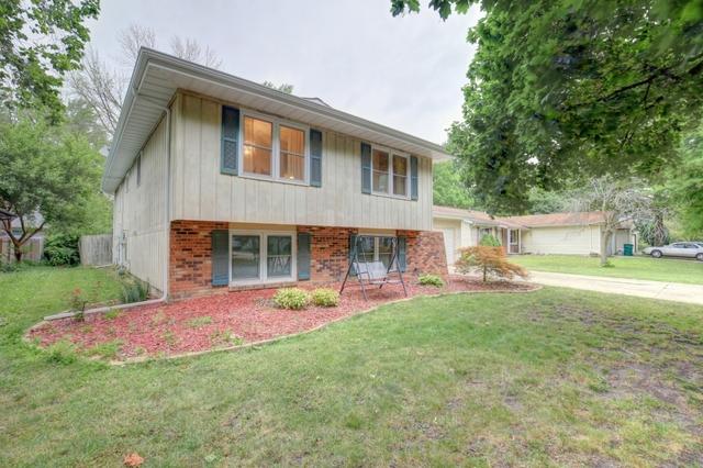 2310 Belmore Dr., Champaign, IL 61821