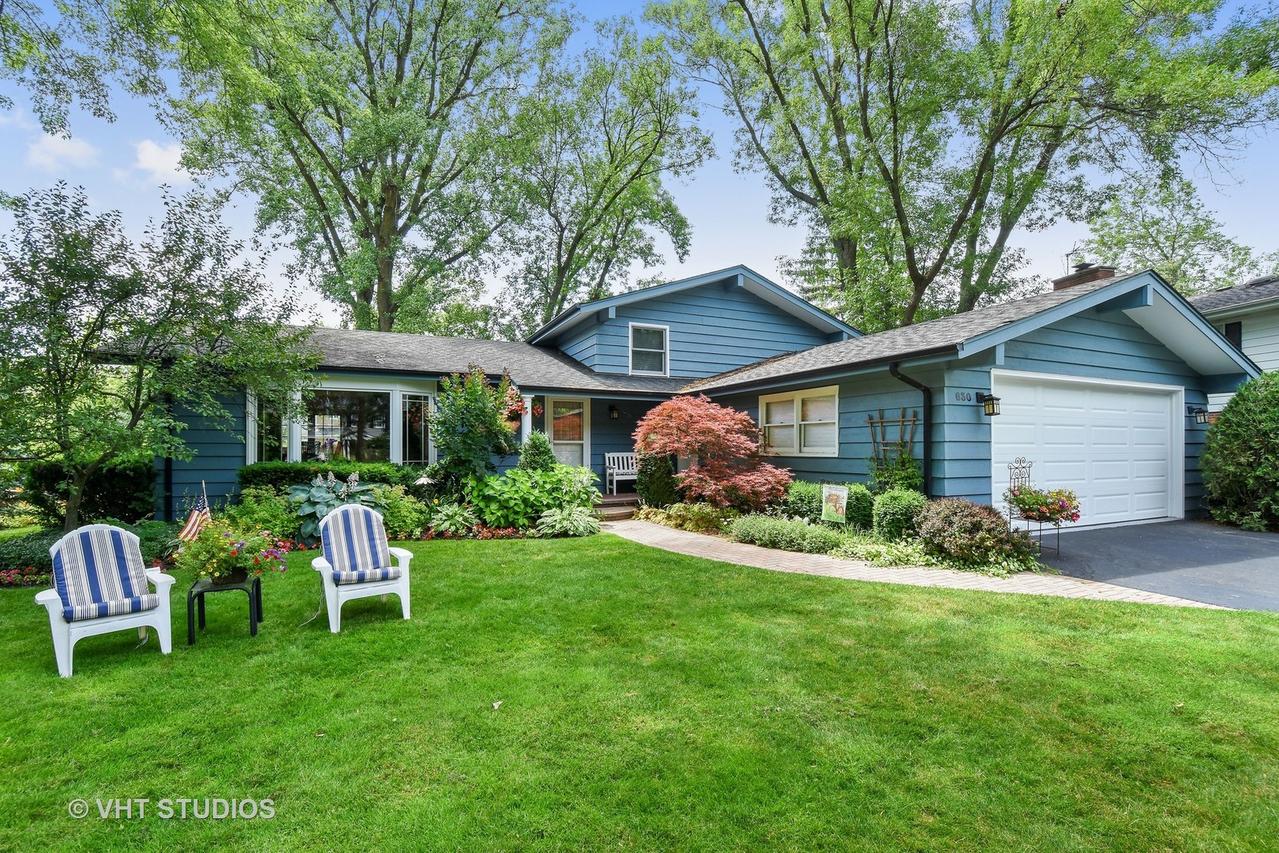 630 Concord Pl., Barrington, IL 60010