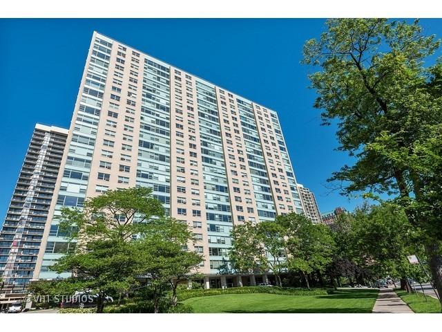 3180 N Lake Shore Dr. #6G, Chicago, IL 60657