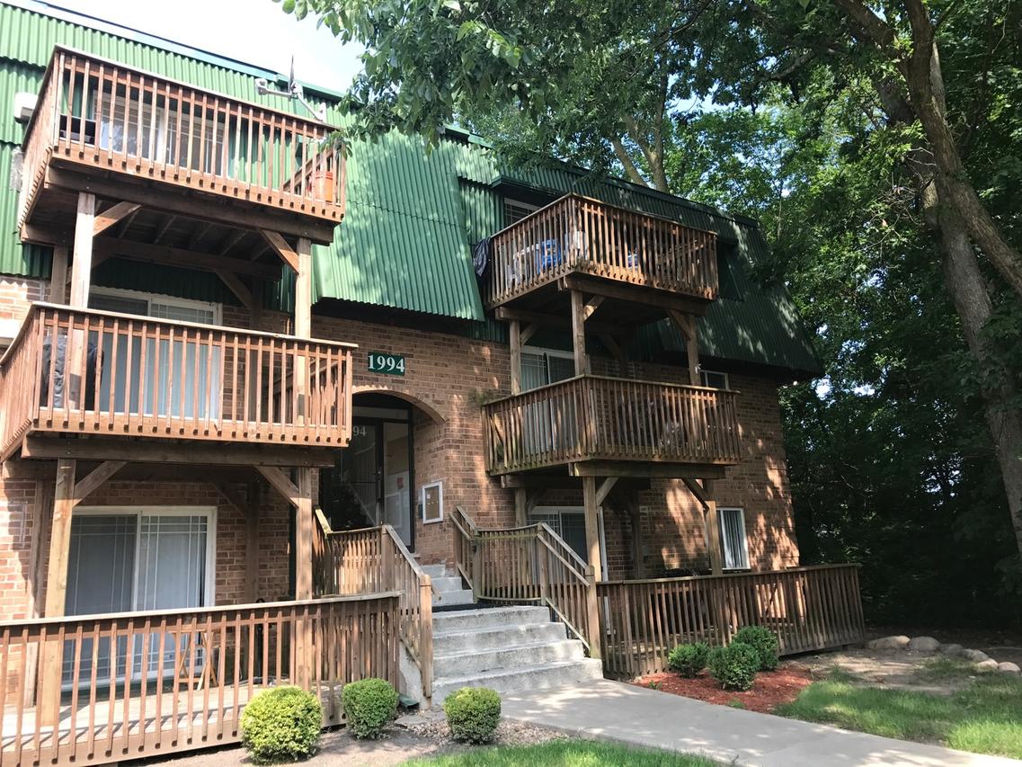 1994 Tall Oaks Dr. #3B, Aurora, IL 60505