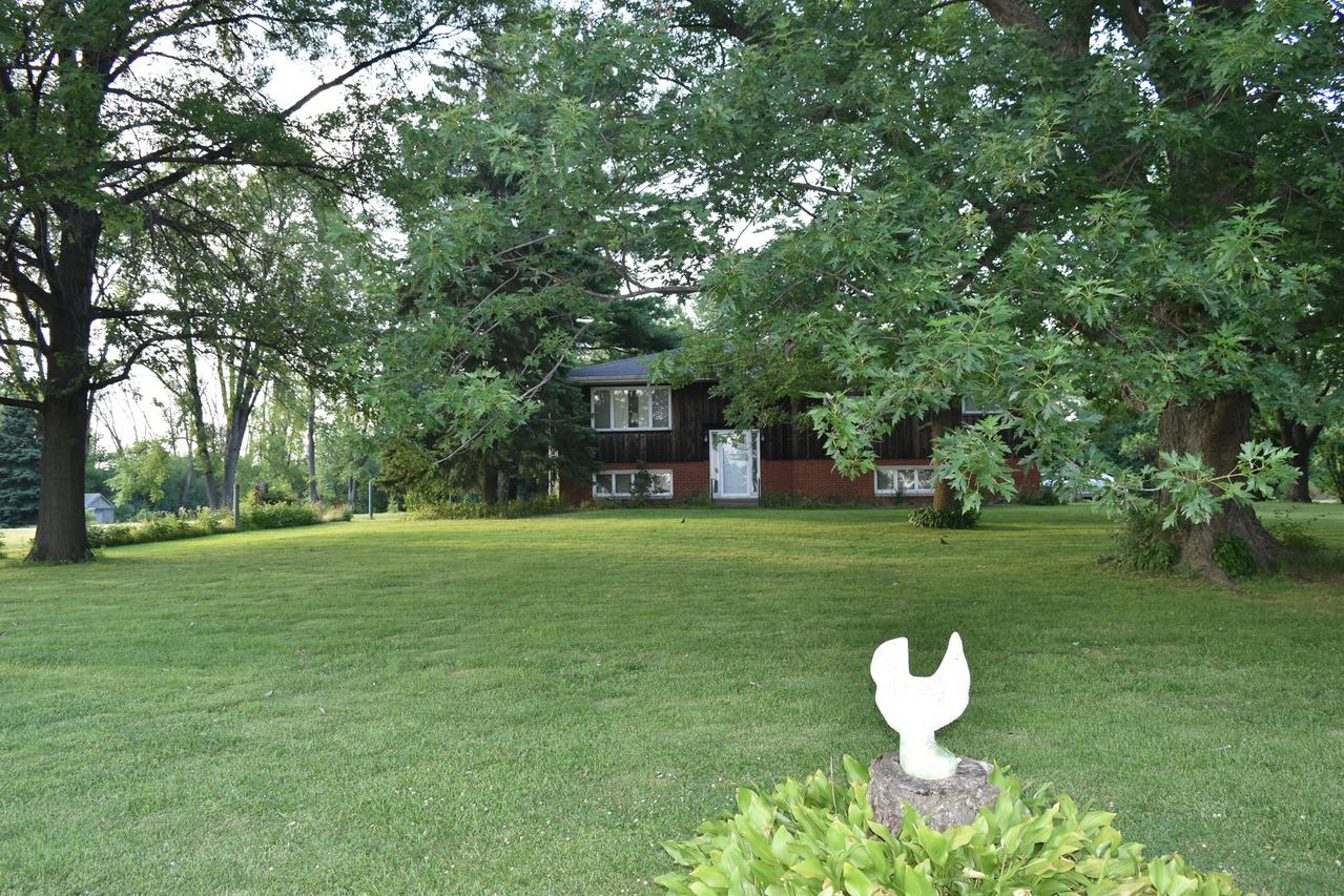 17738 Bluff Rd., Lemont, IL 60439