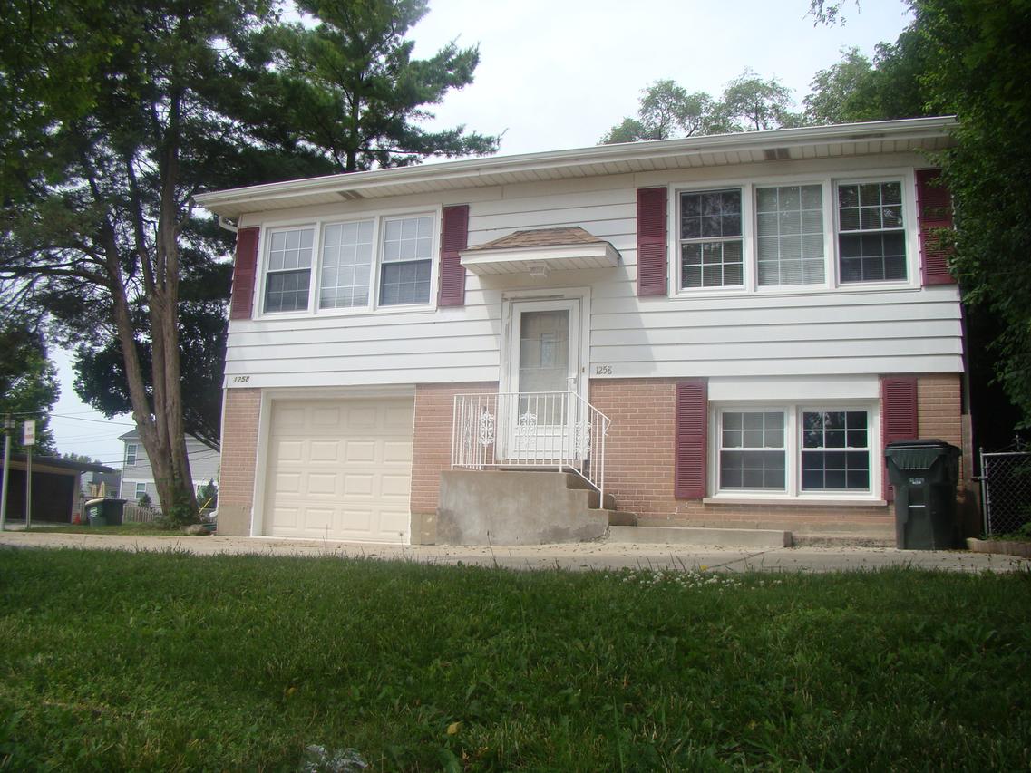 1258 S Arlington Heights Rd., Arlington Heights, IL 60005