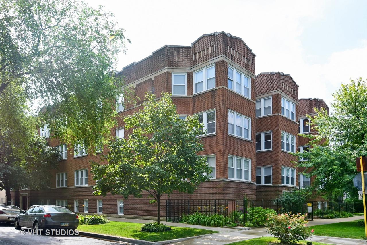 4455 N Christiana Ave. #2F, Chicago, IL 60625