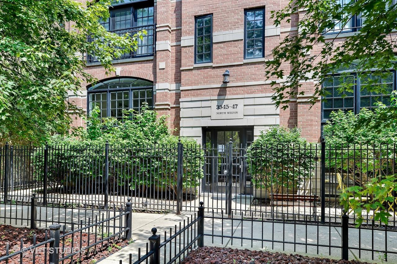 3545 N Wilton Ave. #3N, Chicago, IL 60657