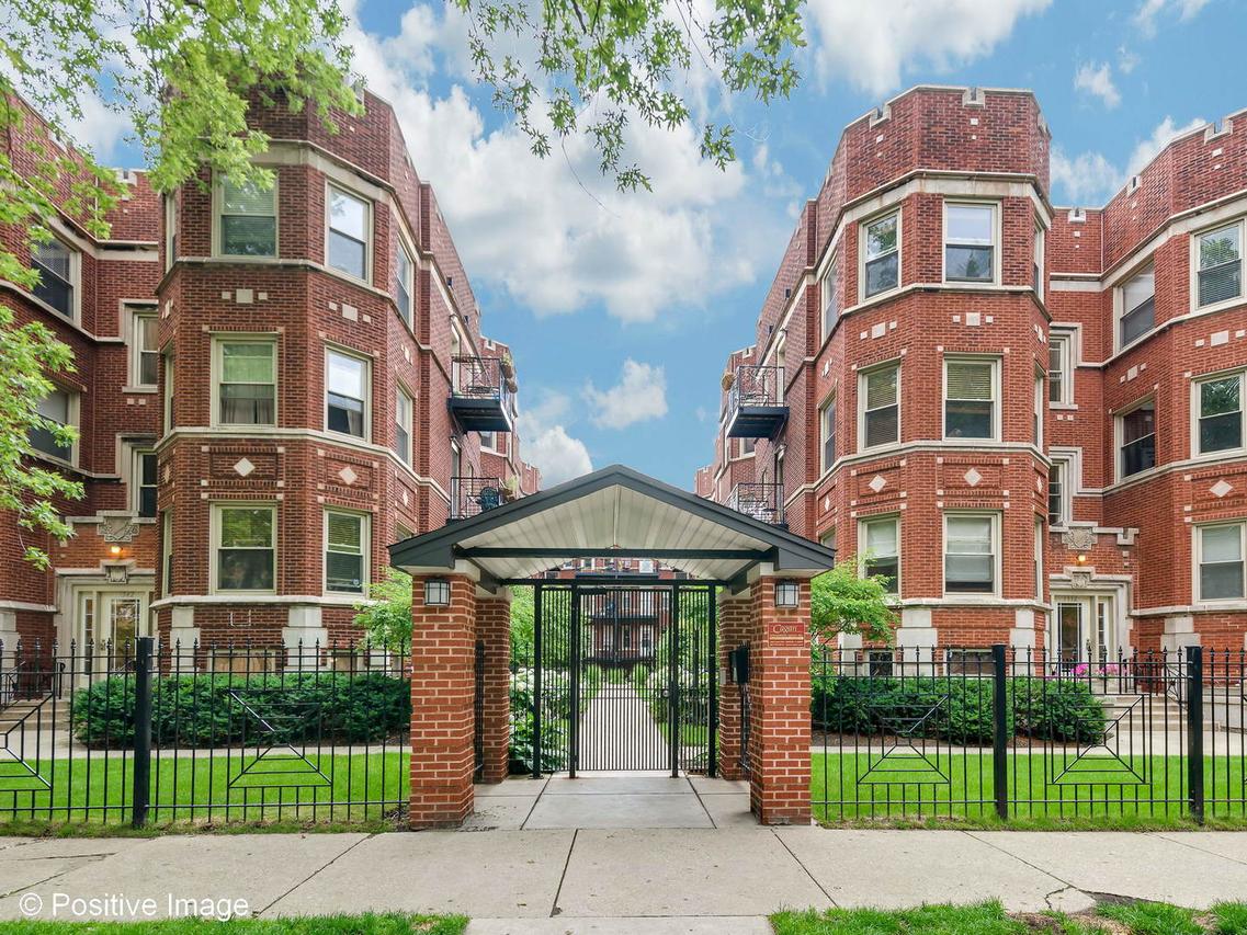1340 W Greenleaf Ave. #3G, Chicago, IL 60626